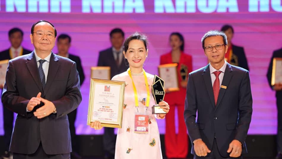Dr. Thu Thuy is a pioneer in the field of implant dentistry