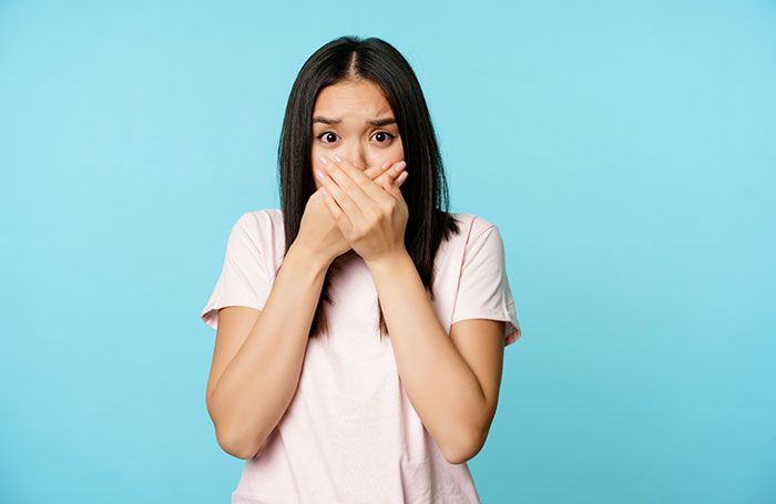 Be confident with a perfect smile: answers to frequent questions about porcelain veneers
