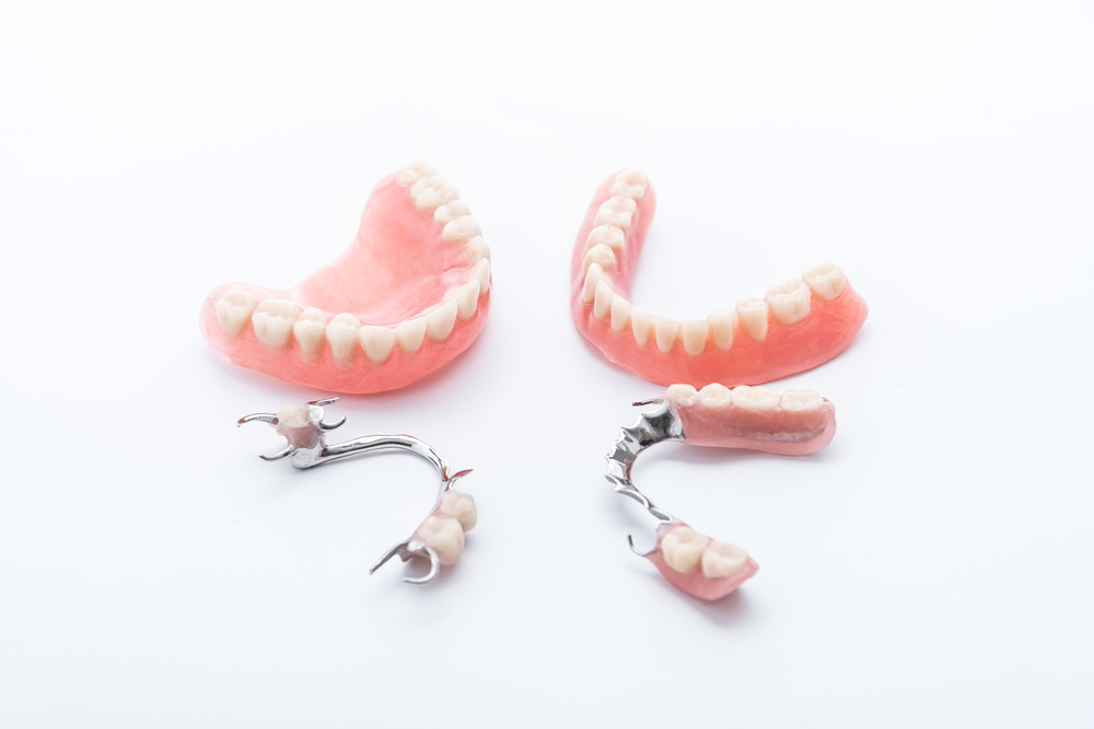 các loại răng giả tháo lắp