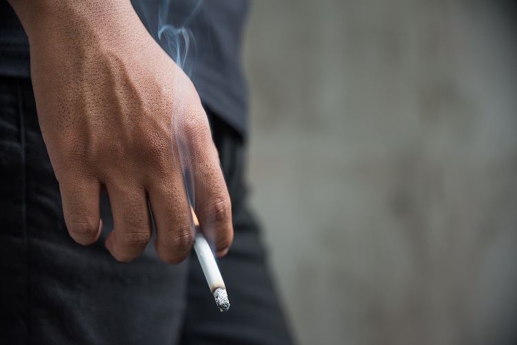 smoking slows down healing process