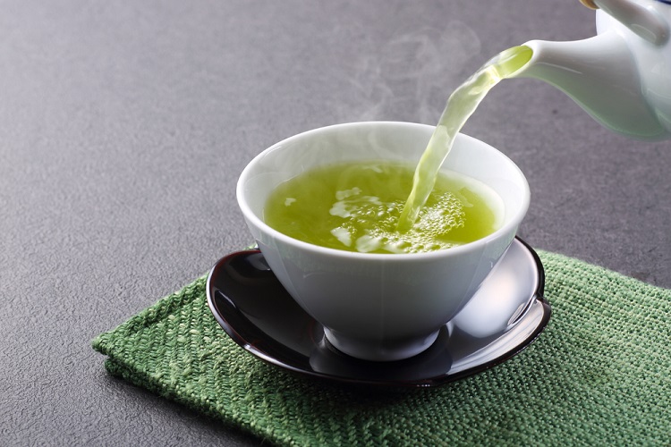 uống trà xanh ngừa sâu răng