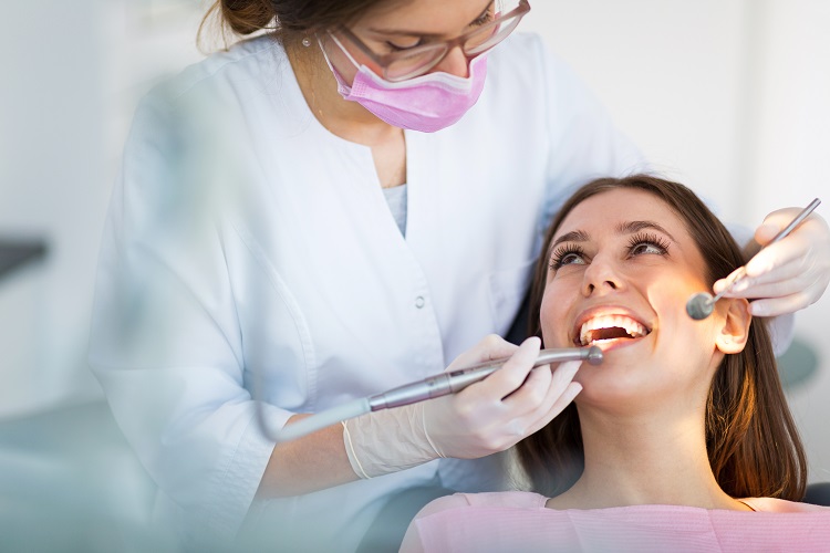 Pros and cons of lingual braces